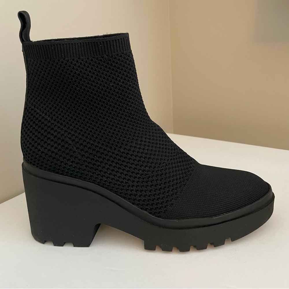 Eileen Fisher “Korma” black knit booties, women’s (size 7 1/2).